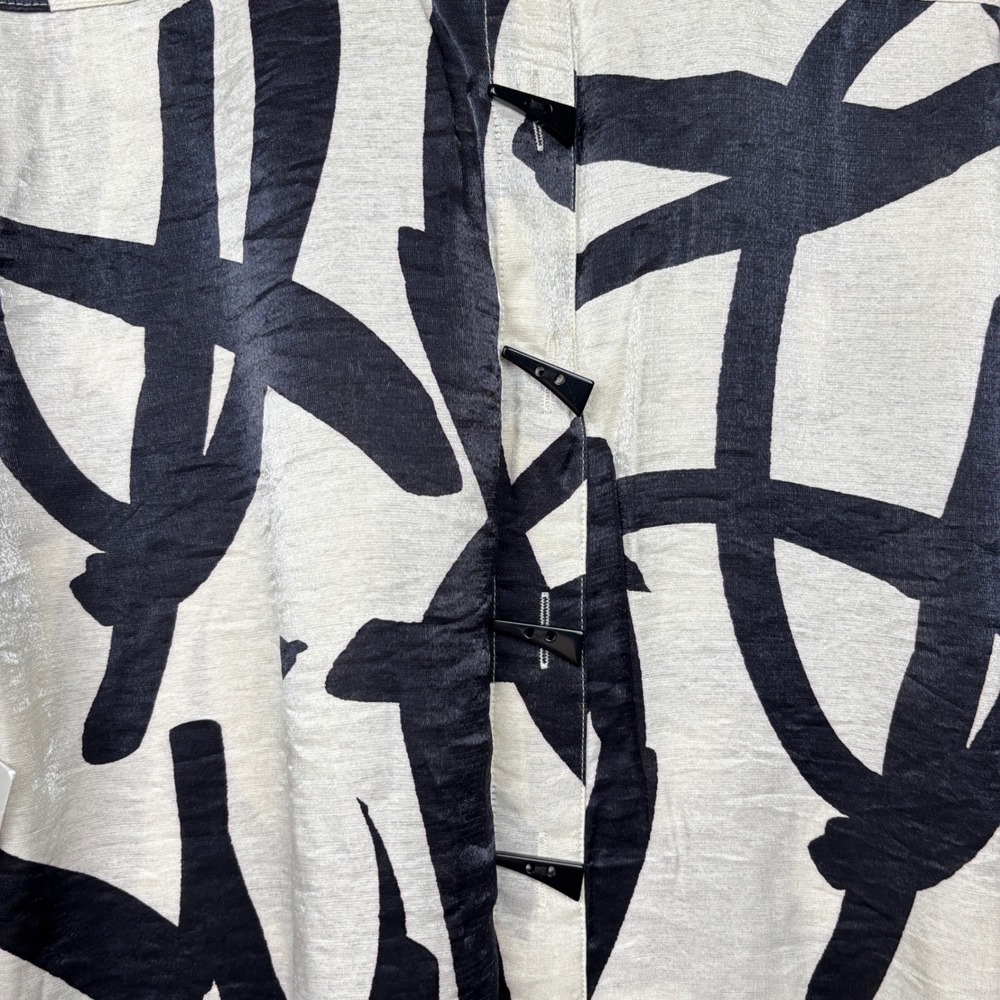 Multiples Shirt Womens L Toggle Button Abstract Print - Picture 5 of 9